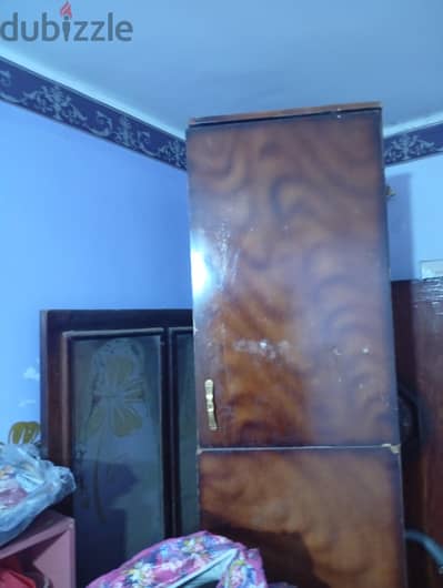 دولاب خزين