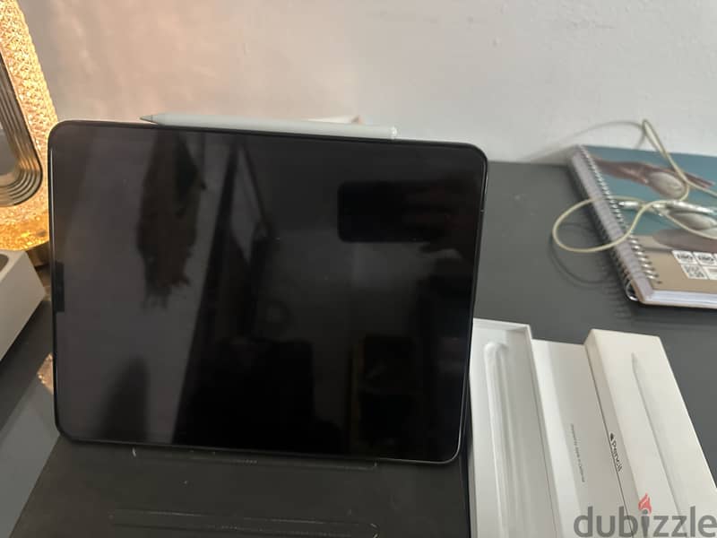 I pad pro 12.9 inches M1 4