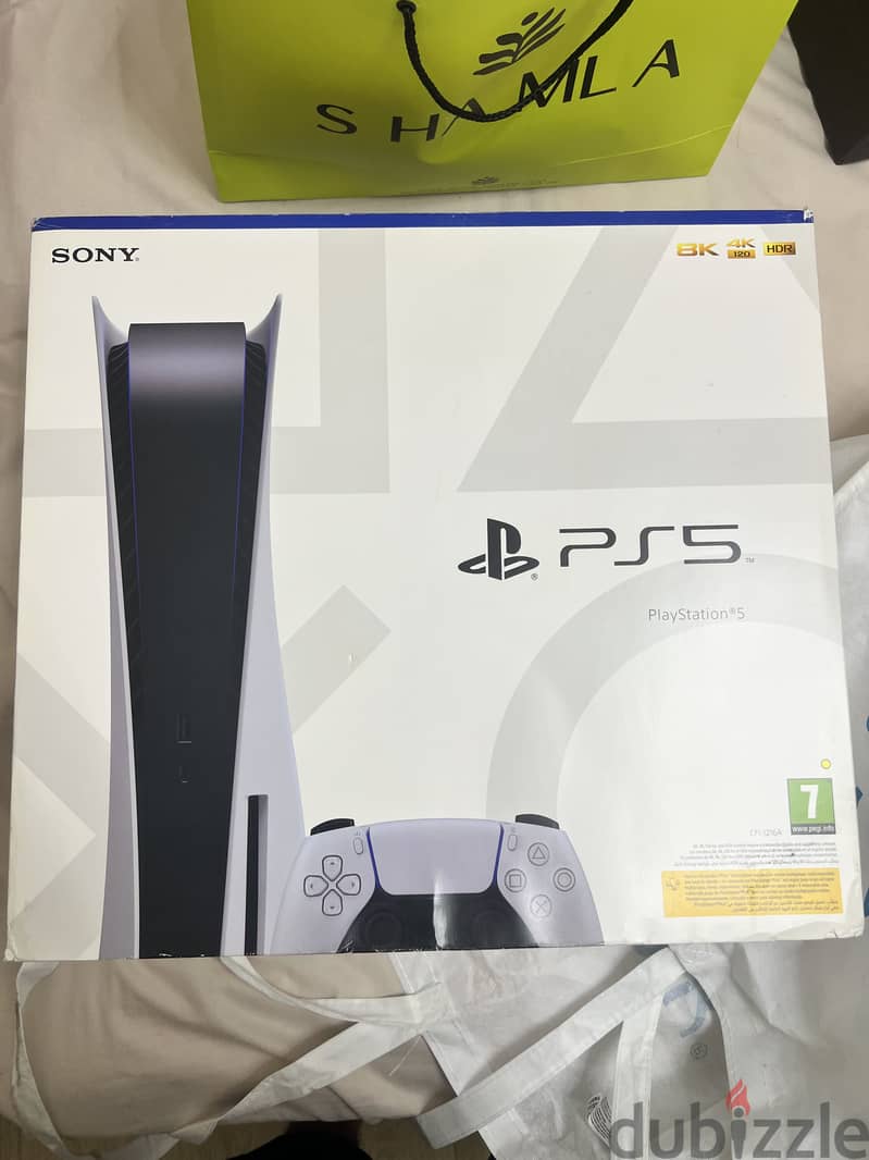 PlayStation 5 like new 1