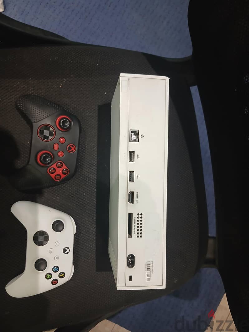 xbox series s lightly used 2