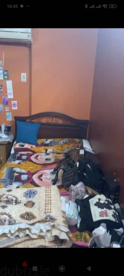 سرير  لحجرة الاطفال  ١٢٠ متر يوجد به الملل من الغير المرتبة