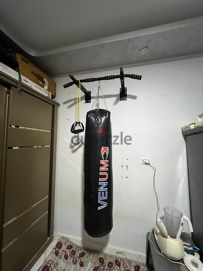 Wall multi-task pull up bar 1