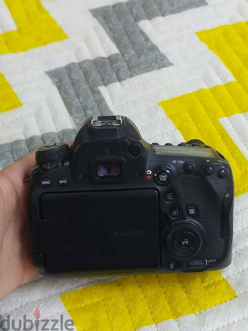 Canon 6D Mark II 1