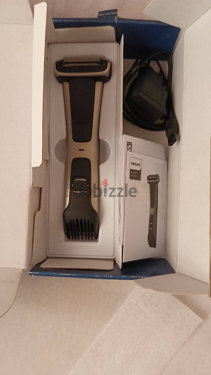 Philips 7000shaver and trimmer 1