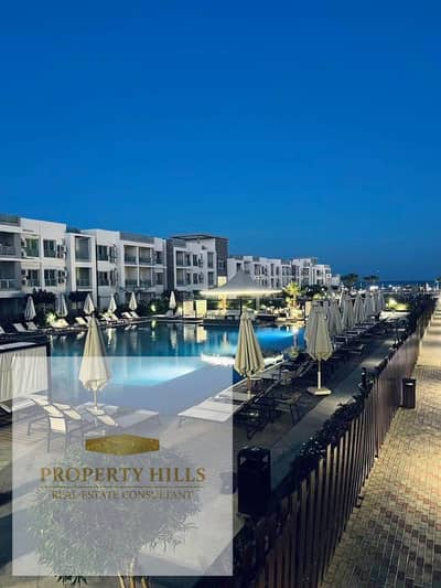 Penthouse for sale in Aroma Village, Ain Sokhna; ready for immediate handover, fully finished, and equipped with gas and air conditioning.
