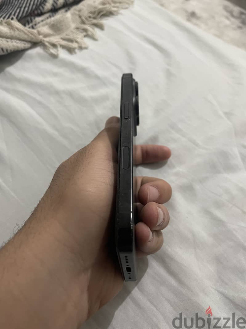 Apple - iPhone 16 Pro 2