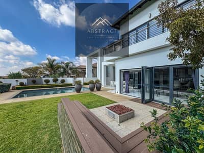 Corner villa for sale, fully finished, in the Fifth Settlement, 3 floors, half its price, minutes from the American University.
