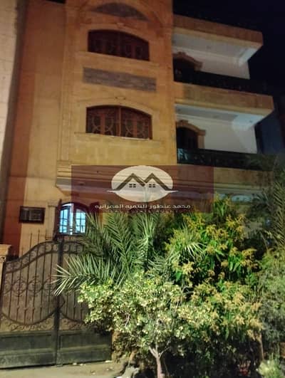 بيت للبيع في الحي الرابع بجوار شارع الاستاد