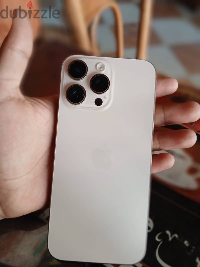 Apple - iPhone 16 Pro Max 4