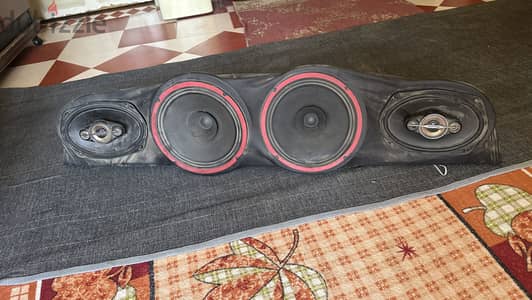 عده صوت (Sound System) كامله بالرف