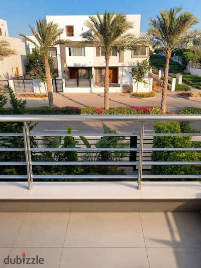 مطلوب مقدم مليون جنية فقط و أقساط علي 10 سنوات برؤية ممتازة للـ CLUBHOUSE امتلك شقة في كمبوند هايد بارك بجانب من ميفيدا و ماونتن فيو ودقائق من لافيستا