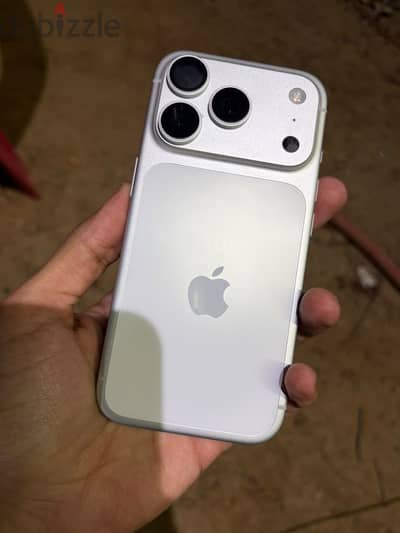 Apple - iPhone 17 Pro