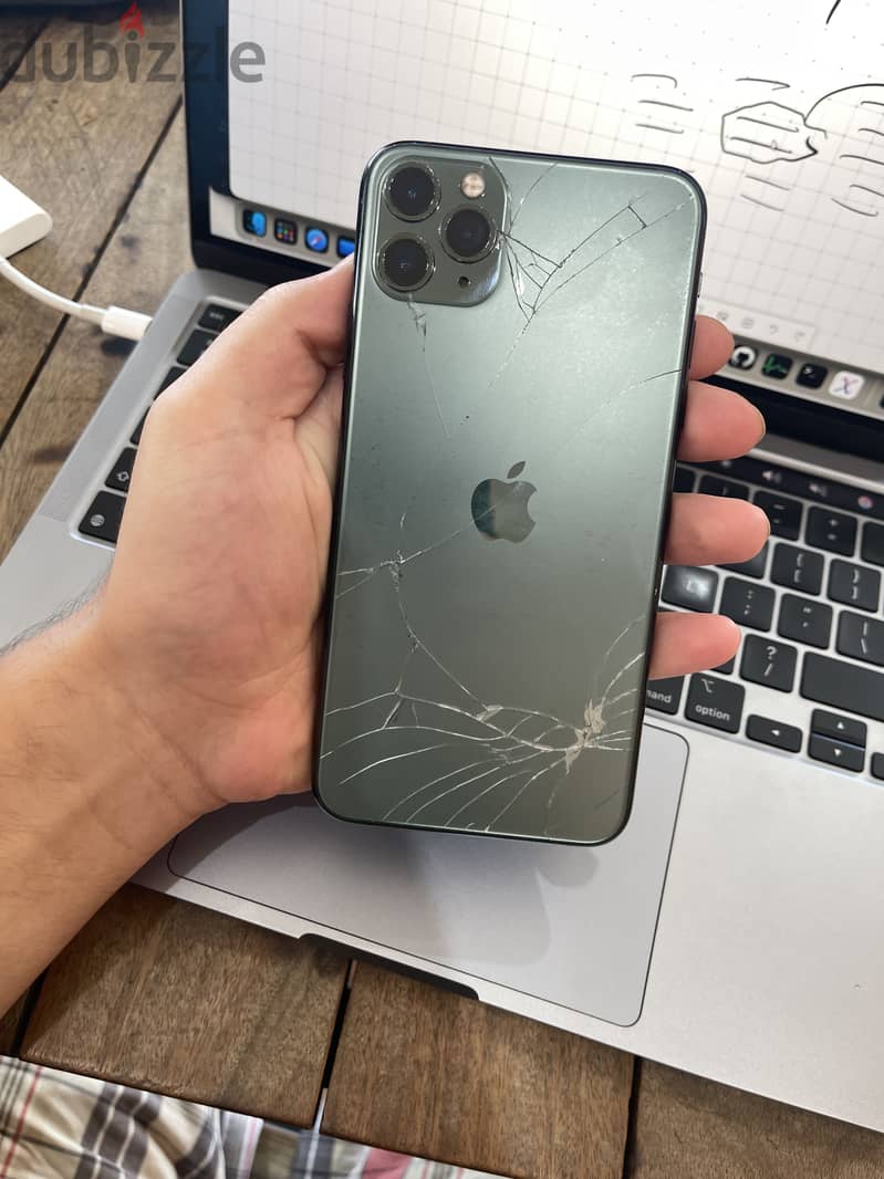 Apple - iPhone 11 Pro Max 3