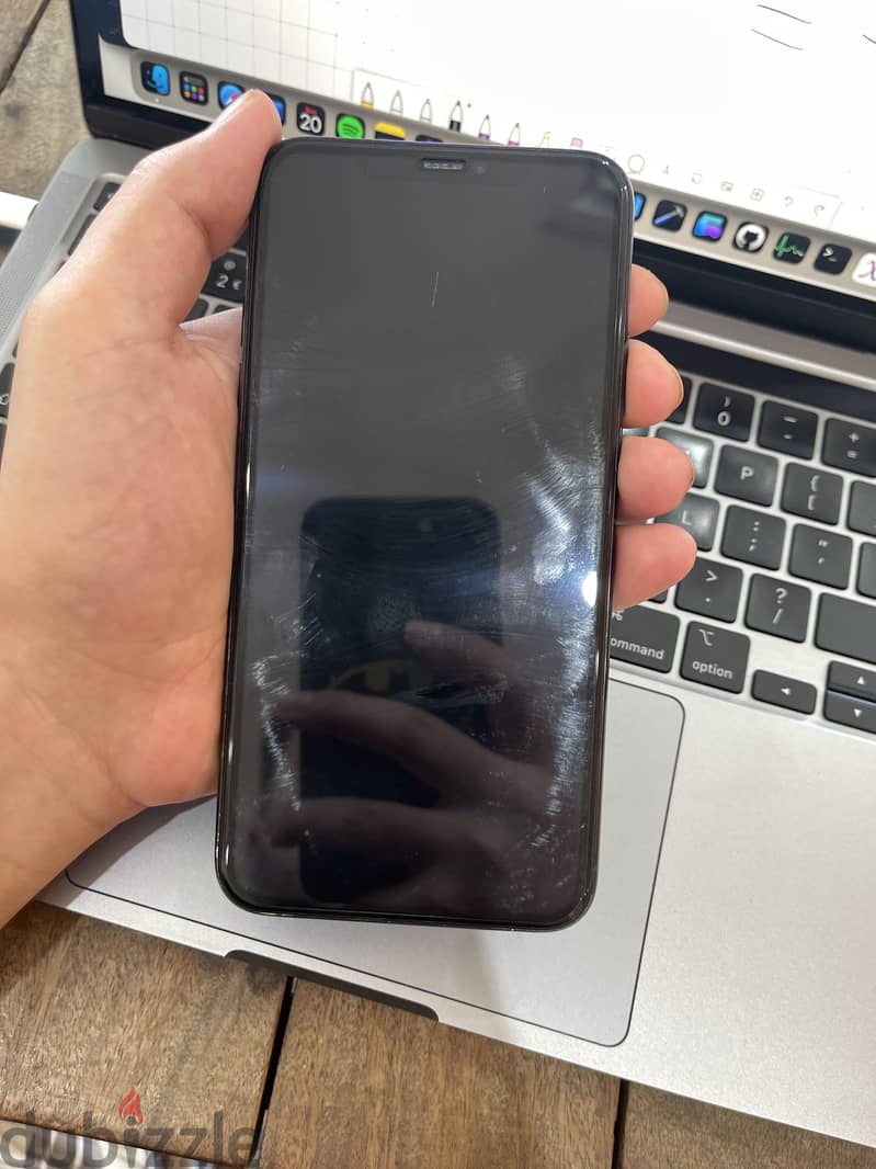 Apple - iPhone 11 Pro Max 4