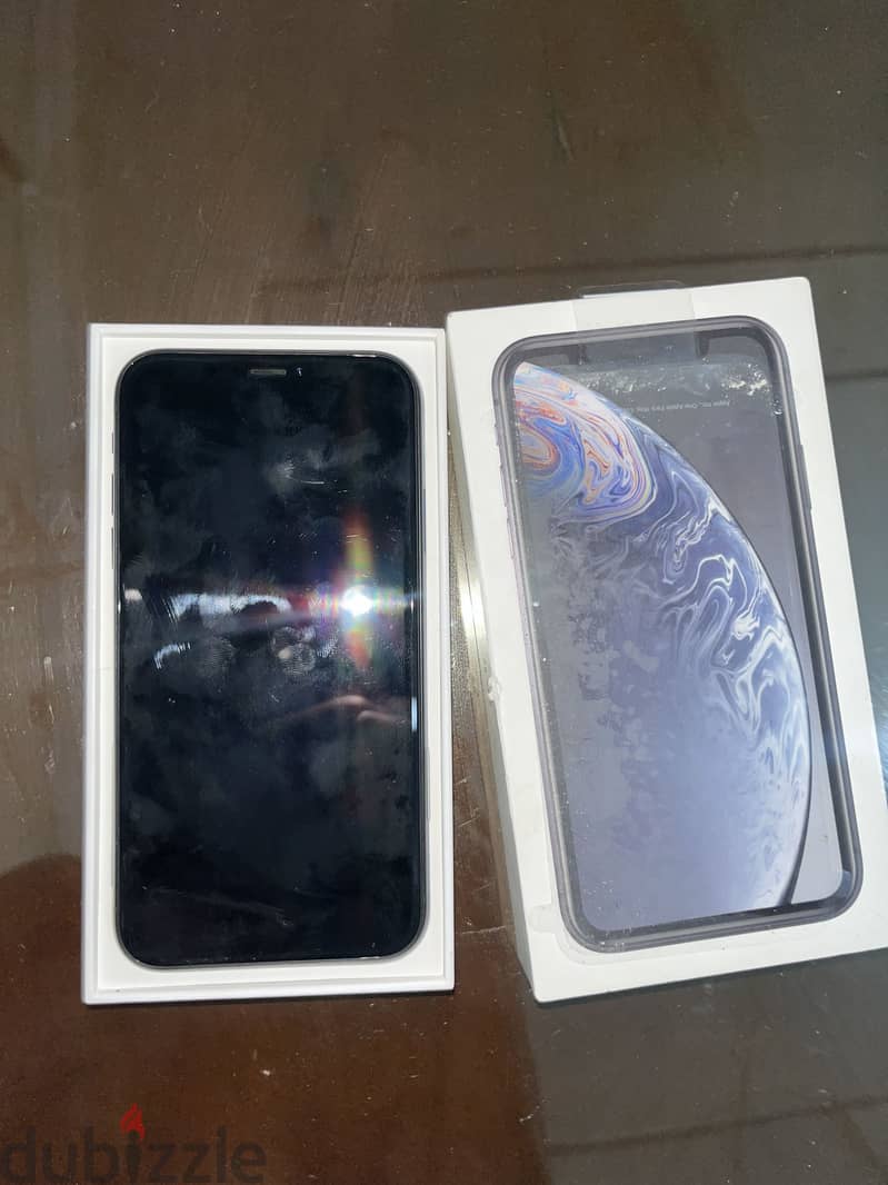 Apple - iPhone XR 1