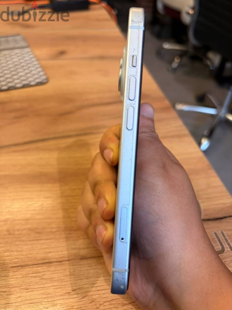 Apple - iPhone 15 4