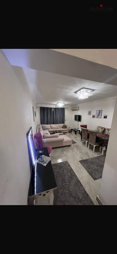 Furnished apartment for rent in جنة زايد 1, 3 bedrooms and 2 bathrooms, second floor, open view, fully air-conditioned, internet, and modern cleaning