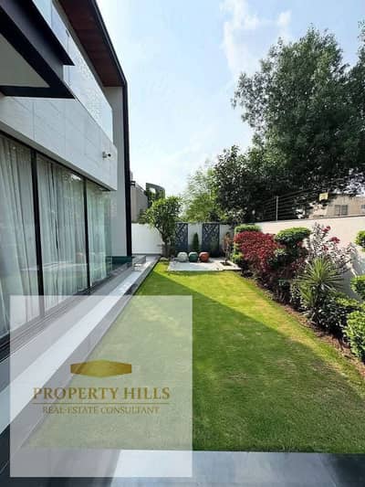 For sale, Standard Villa for the price of the lunch in Adagio Compound in the Fifth Settlement, in the Golden Square, minutes from Teseen Street and the American University.