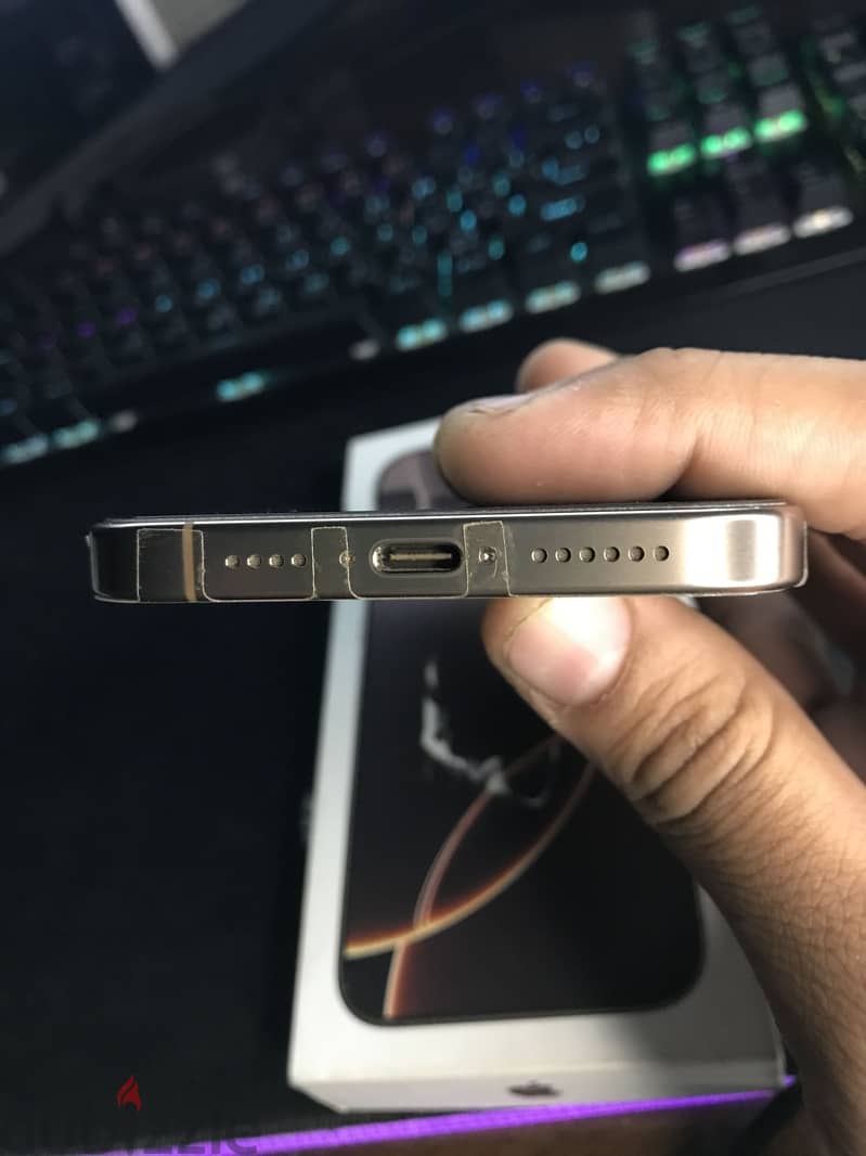 Apple - iPhone 16 Pro Max 5