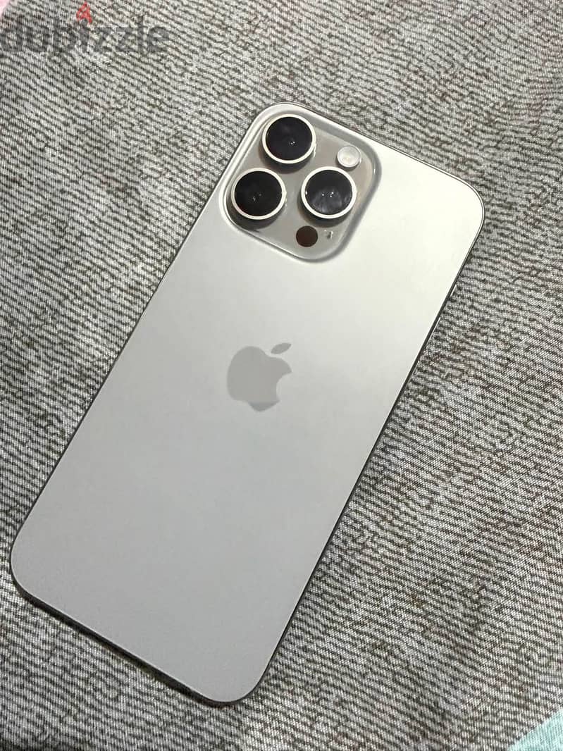 Apple - iPhone 15 Pro Max 2