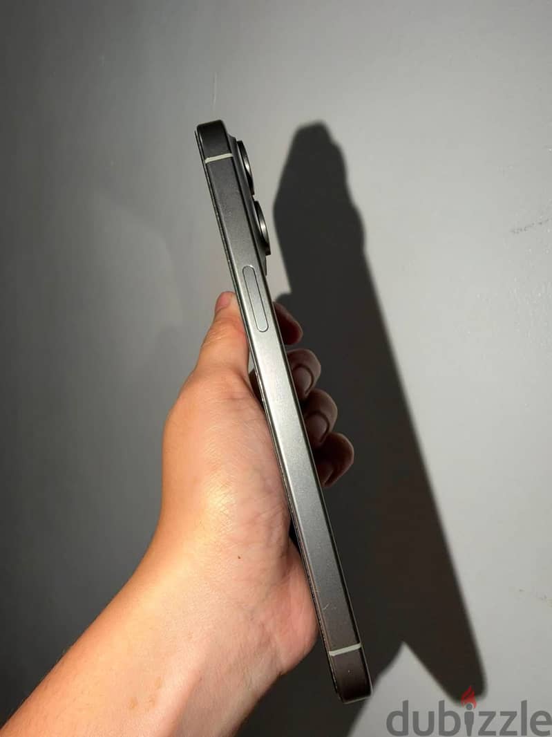 Apple - iPhone 15 Pro Max 3
