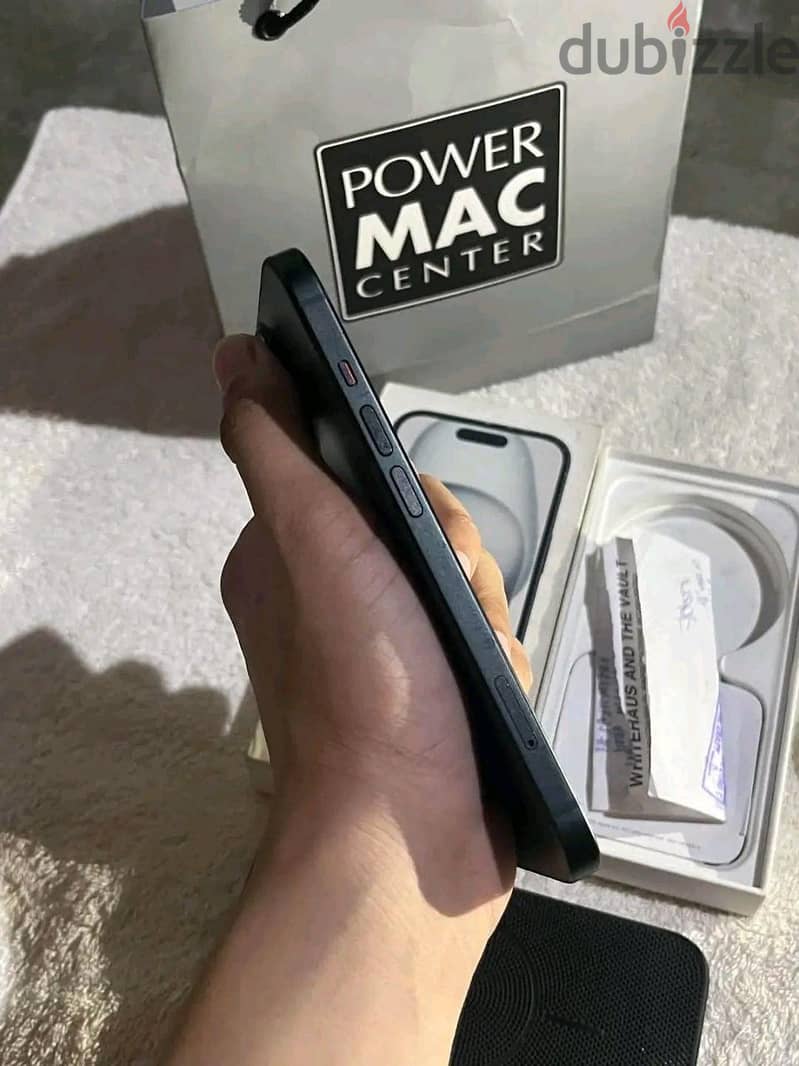 Apple - iPhone 15 5