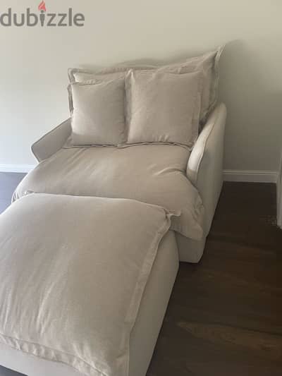 Ariika LoveSeat & FootStool