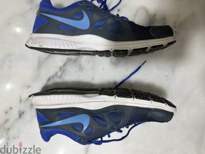 Nike اصلي. استخدام خفيفي مقاس ٤٥