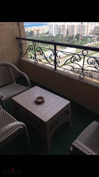 170 rent furnished in front of the Gardens of El Montazah / air-conditioned