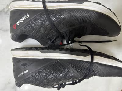 Reebok استخدام خفيف مقاس ٤٥ كوتشي
