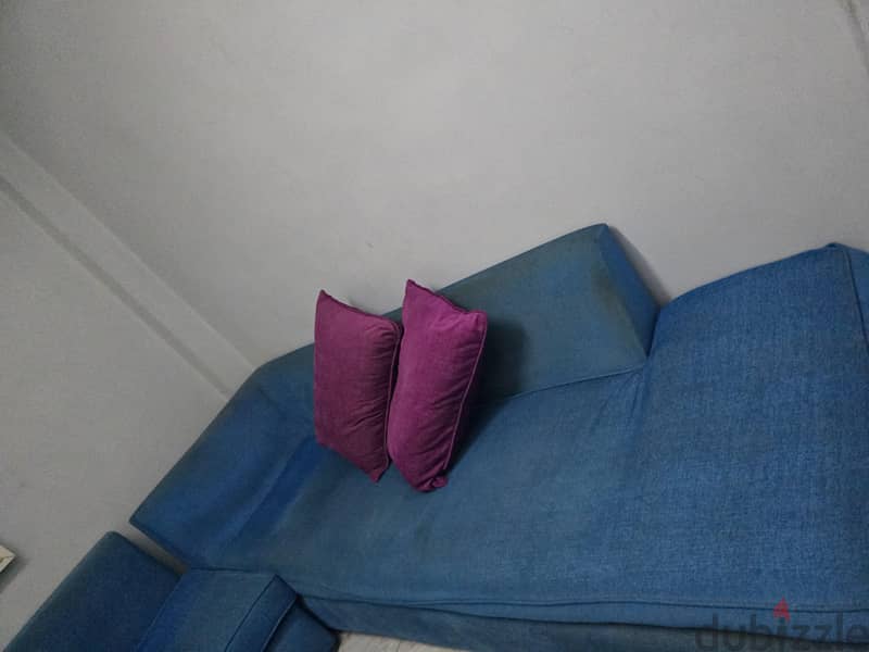 ركنة كنبة حرف L  بحالة ممتازة جدا 2
