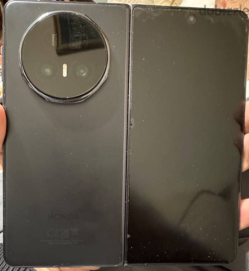 Honor Magic V5 2