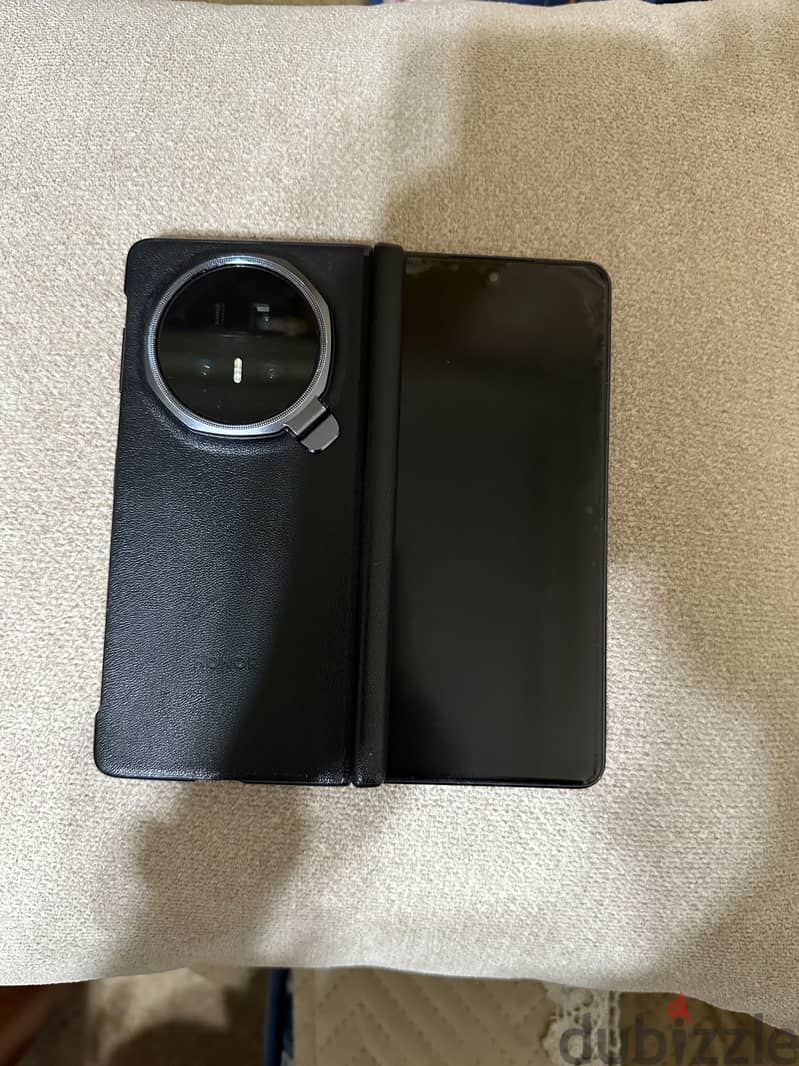 Honor Magic V5 9