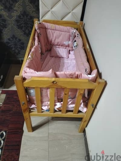 سرير اطفال