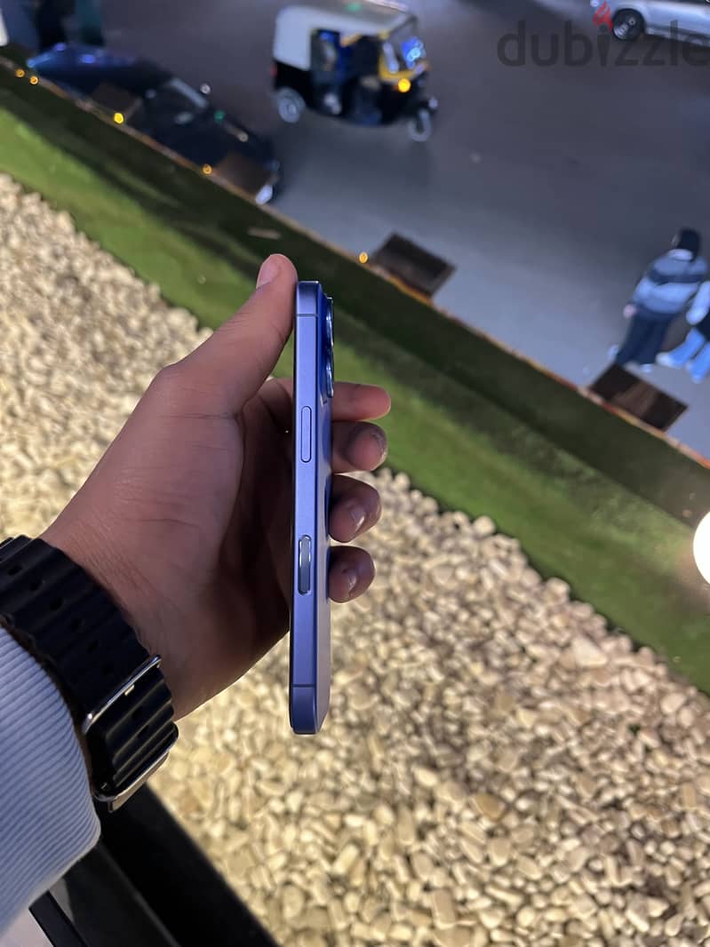 Apple - iPhone 16 1