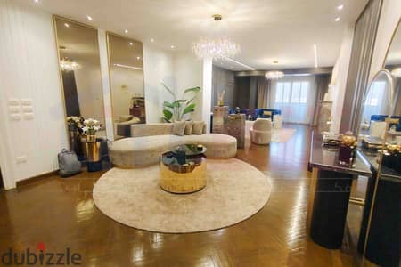 270m² Apartment for Sale in Loran (Prestigious Building)