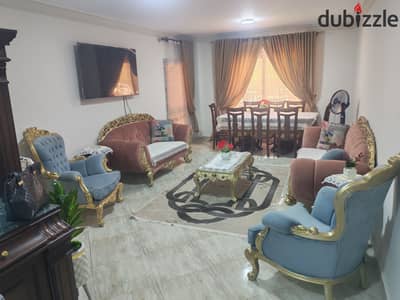 Furnished apartment for rent in Compound Dahr Misr, east of the Institute, in the city of 10th of Ramadan, area 130 square meters, ground floor, premium location, hotel-style furnishing, air-conditioned.