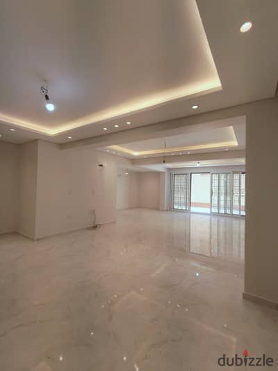 **Luxury Duplex for Rent | New Cairo – First Settlement – ​​Violet Villas 11**   **First Occupancy | Ultra Super Lux Finishing**   **Area:** 450