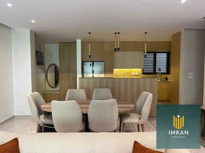 Hotel-style apartment for sale in Al-Jar Sheraton, Heliopolis—3 bedrooms, fully finished with A/C units and kitchen installed. Located right next to C