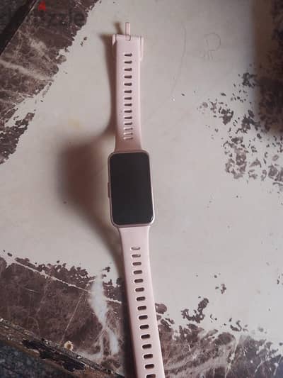 ساعه سمارت هوواي band 6 زيرو لم تستخدم