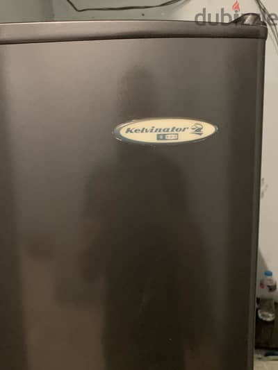 ثلاجة مستعملة ماركة Kelvinator