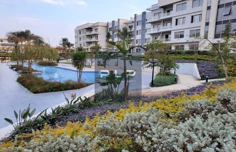 شقه للايجار اوبن فيو لاند سكيب مفروشه بالكامل بسعر لقطه في كمبوند جاليريا مون فاليGalleria Moon Valley