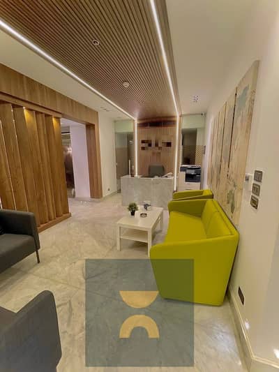 With a 25% discount a fully finished administrative office ready for immediate viewing for sale in a very vital location minutes from Hyde Park