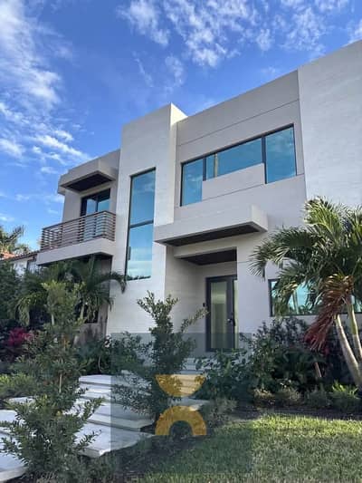 Villa for sale with a swimming pool a real bargain at a great price minutes from Palm Hills and Mountain View and close to Mivida and Sodic