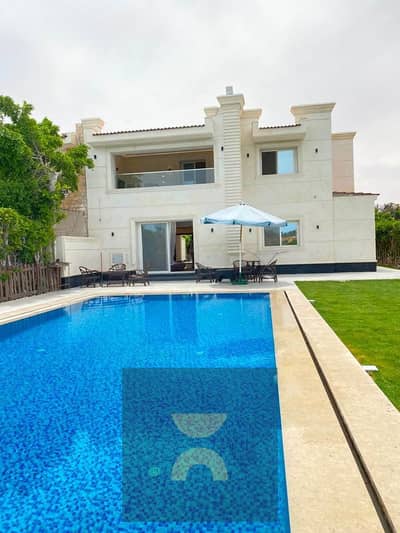 3bedroom corner townhouse villa with private pool first row to the sea, panoramic view from the ground floor luxurious hotel finishing