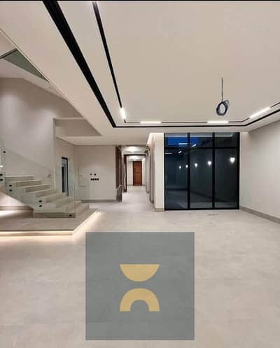 فيلا 5 غرف دايركت على اللاجون خصوصيه كاملة مع Private Pool للبيع فى أفضل موقع التجمع على طريق السويس بجوار سوديك و بالقرب من ستون بارك و بالم هيلز