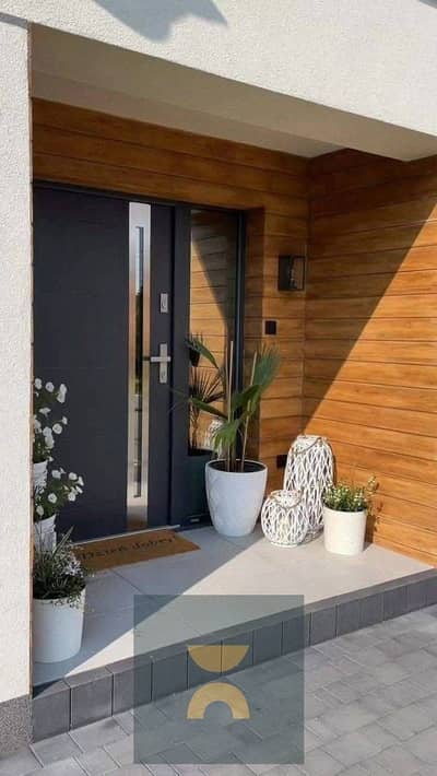 For those seeking upscale living, a villa is for sale in a prime location next to Madinaty minutes away from the American University near sarai