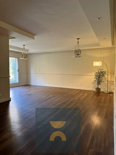 160 m² apartment in El Tagamoa in front of Kempinski Hotel with a 50% discount on Suez Road, overlooking Center Park
