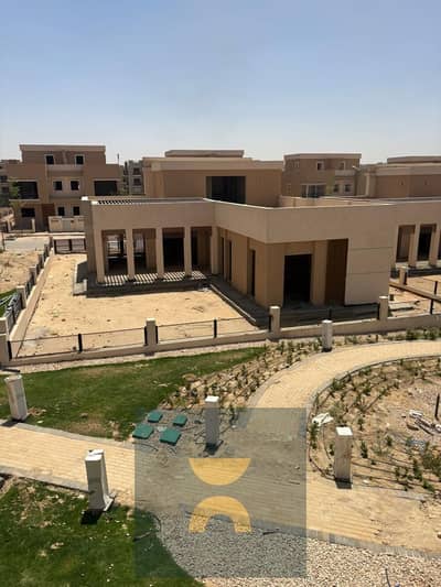 Standalone villa with private pool for Sale in installments over 12 years with a special discount in Butterfly on the Suez Road opposite Al Shorouk an