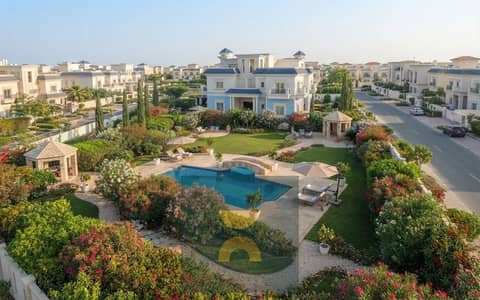 Luxury standalone villa with immediate delivery and 7 year installments in Mountain View Fifth Settlement opposite Public Prosecutor Office near Golde